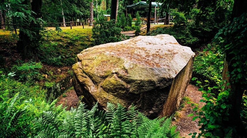 Kobbelner Stein • Ausflugsziel im Schlaubetal •&nbsp;Brandenburg